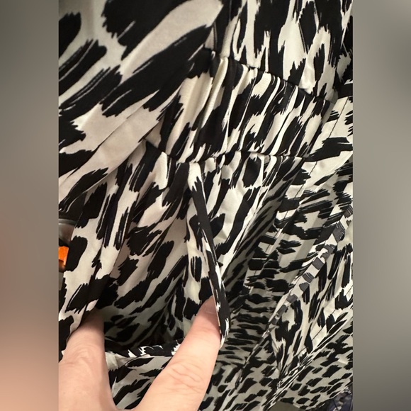 PRETTYGARDEN Floral Print Shorts Romper - Picture 6 of 7